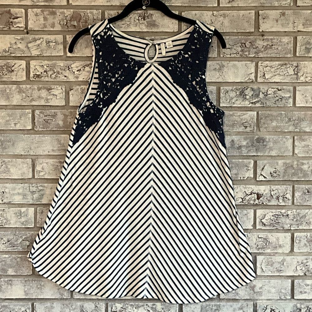 Est. 1946 Sleeveless Nautical Stripe Tank Top with Lace Detail – Size Small